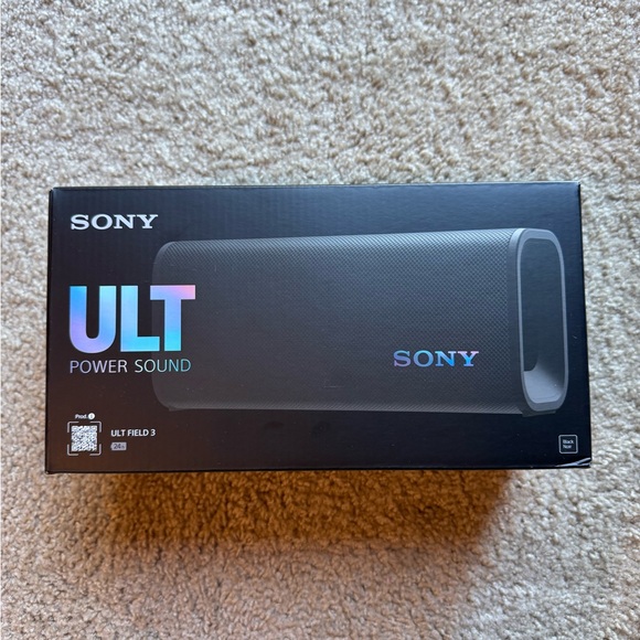 Sony ULT FIELD 3 Wireless Bluetooth Water Resistant Portable Speaker (Black) NEW - Picture 1 of 6